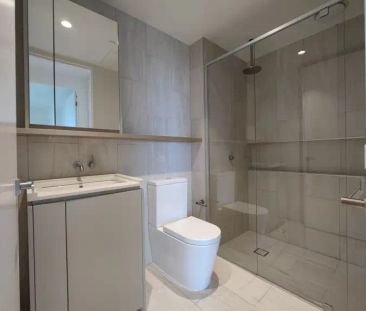 “Designer living at it's best!” - Photo 5