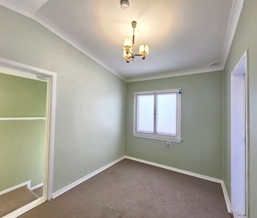 Spacious Four-Bedroom Home - Photo 5