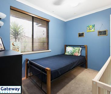 22B Halcyon Way, ATWELL WA 6164 - Photo 6