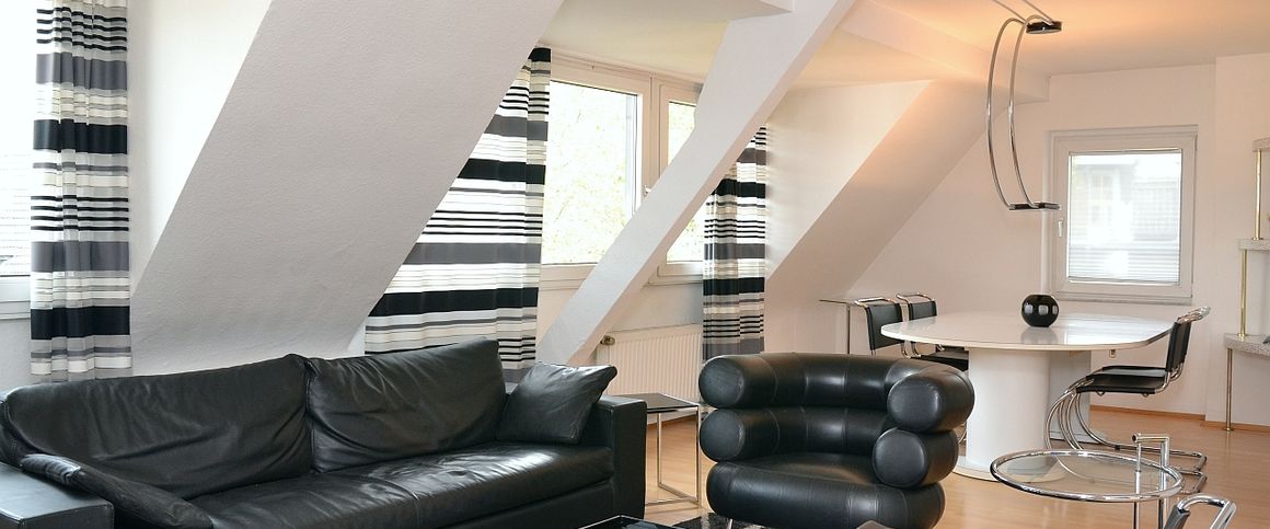 Traumhaft möblierte Maisonette - Wohnung in der Kölner Südstadt - Photo 1