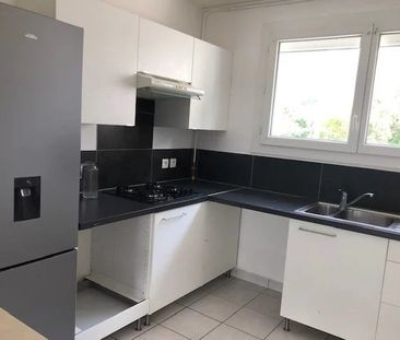 Location Appartement 3 pièces 55m² ST EGREVE 38120 - Photo 6