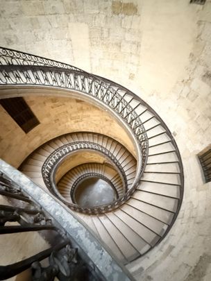 Bordeaux GRAND THEATRE: Magnifique appartement de type 2 entièrement rénové meublé - Photo 1