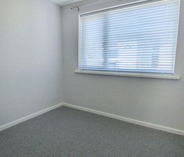 2 bed lower flat to rent in NE16 - Photo 5