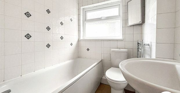 2 bedroom property to rent - Photo 1