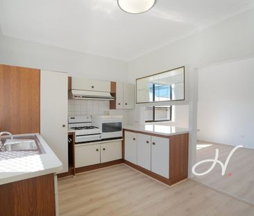 Charming Family Home with Modern Updates in Waratah - Photo 5
