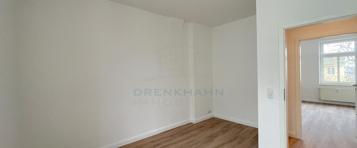 Schöne 3-Zimmerwohnung mit Einbauküche und Einbauspots - Photo 1