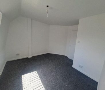 2 bedroom house to rent - Photo 3