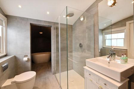 3 bedroom apartment to rent - Photo 2