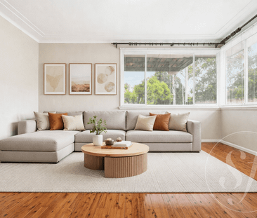 Comfortable Family Living with Space for Kids to Play - Photo 1