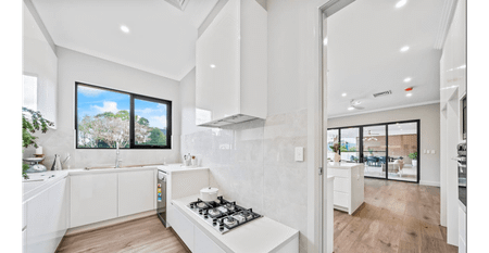 Luxurious Family Home in Tranquil Middle Dural Enclave - Photo 5