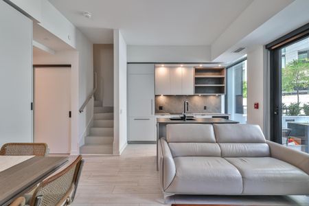 For Lease - 55 Charles Street Unit# TH06, Toronto, Ontario - Photo 2