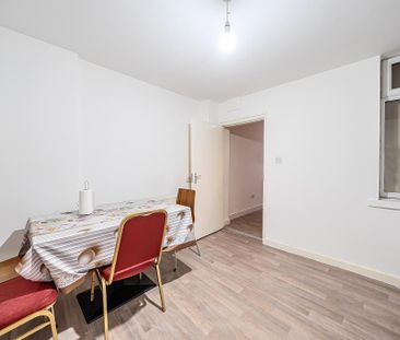 3 bedroom detached house to rent - Photo 3