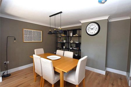 1 bedroom property to rent - Photo 3