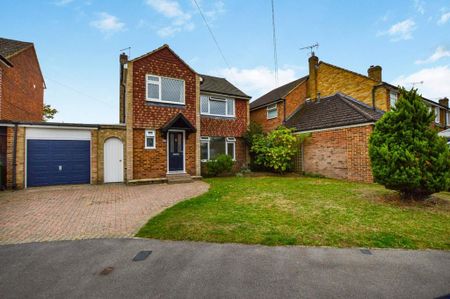 3 bedroom detached house to rent - Photo 3