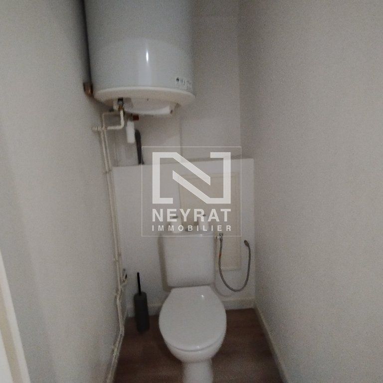 Location Appartement 4 pièces Meublé 45m² CHALON SUR SAONE 71100 - Photo 1