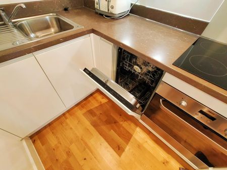 Park Place, Stevenage - Photo 4