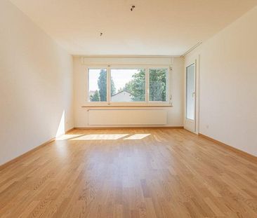Grosszügige 4.5 Zimmerwohnung an ruhiger Lage - Photo 6