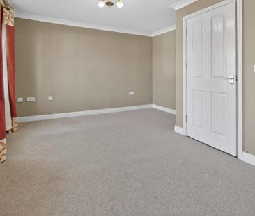 4 bedroom terraced house to rent - Photo 3