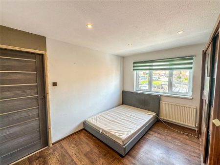 4 bedroom terraced house to rent - Photo 2