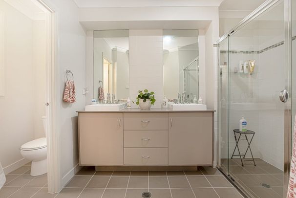 84 Lord Howe Drive, Ashtonfield NSW 2323 - House For Rent | Domain - Photo 1