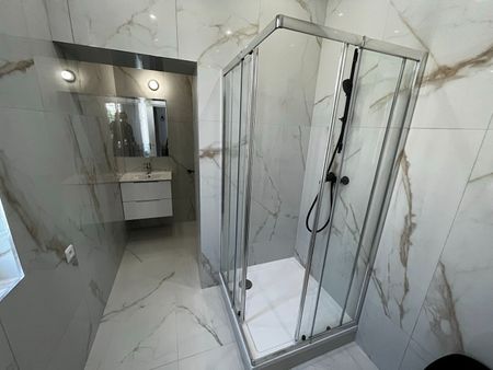 Location Appartement 1 pièce 23m² - Photo 3