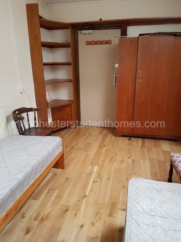 Hathersage Road, Manchester, M13 0HY - Photo 2