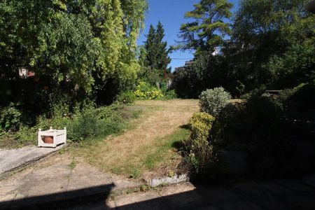 1 bedroom in a house share to rent - Photo 5