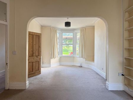 3 bedroom end of terrace house to rent - Photo 4