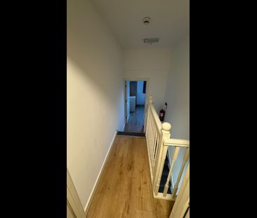 Bedsit, Derby Road, E7 - Photo 3