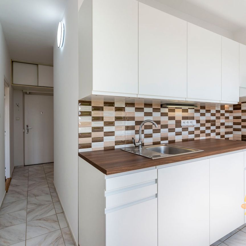 Apartment for rent, 2+1 - 1 bedroom, 54m - Photo 1