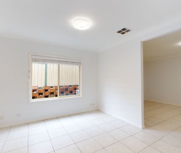 12 Habebe Close, Rankin Park NSW 2287 - Photo 3