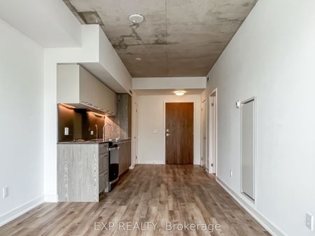 Riverside Square Lofts 15-45 , #706 - Photo 2