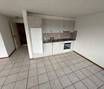 Spacious 2.5 room apartment with unobstructed view in Fétigny - Photo 6