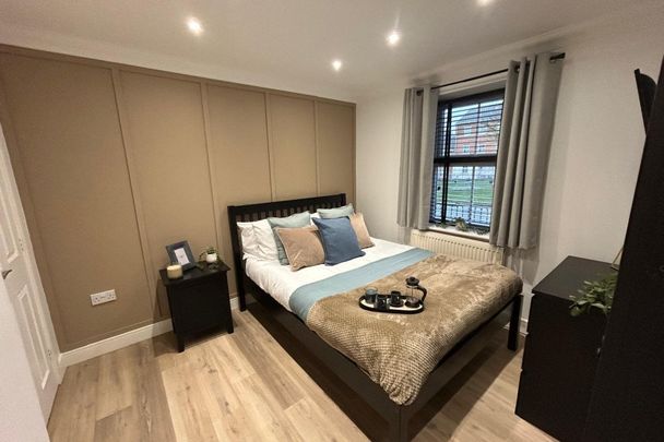 Abington Grove - Photo 1