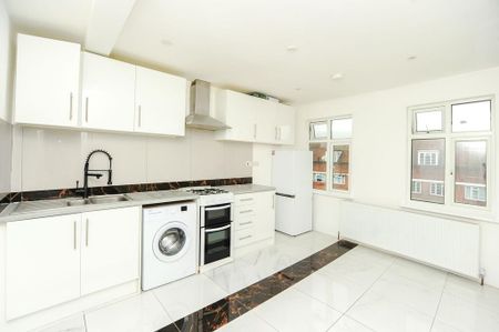 2 bedroom flat to rent - Photo 3