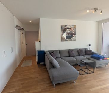 Moderne möblierte 3.5-Zimmer-Wohnung mit Balkon und Bergsicht - Foto 2