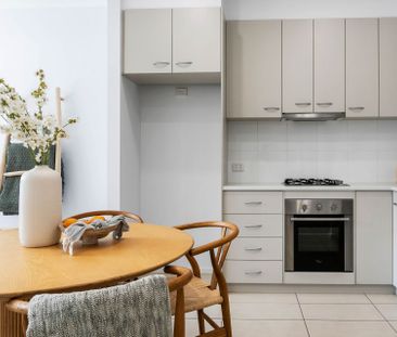 Stylish Urban Living in Brompton - Photo 5