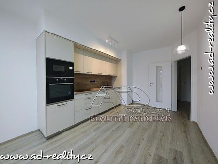 Pronájem bytu 1+kk a garsoniéry 28 m², Na Zlaté stoce, České Budějovice - Photo 5