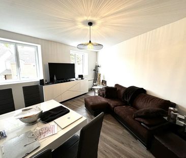 Maison mitoyenne 2 côtés MONTIGNY LE BRETONNEUX 48 m² - Photo 4