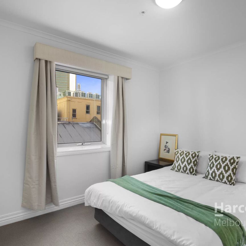 Inner-City Gem: Fully Furnished. All Utilities Included! - Photo 1