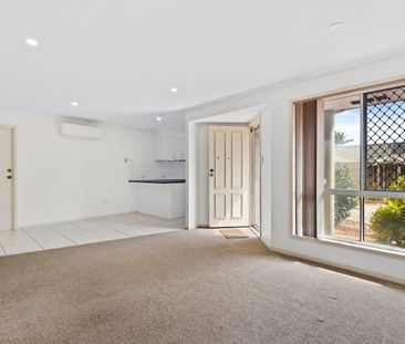 IMMACULATE LOW SET VILLA! - Photo 2