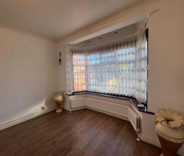 3 bedroom semi-detached house to rent - Photo 3