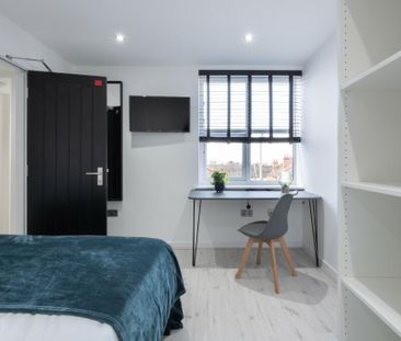 2 bedroom flat to rent - Photo 1