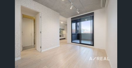 Stylish Apartment in the Heart of Prahran - Photo 2