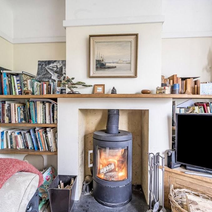 3 bedroom semi-detached house to rent - Photo 1