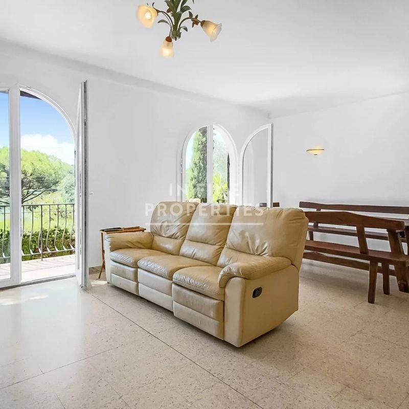 MAISON AVEC PISCINE DANS DOMAINE FERME - Photo 1