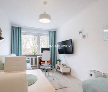 GUSTOWNA, PRZYTULNA KAWALERKA W NOWEJ HUCIE - Фото 3