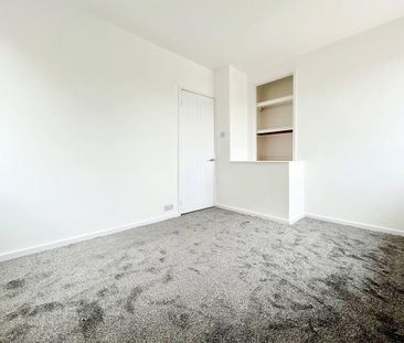 2 bedroom semi-detached house to rent - Photo 2