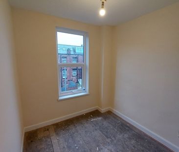 3 Bed Terraced House, Gilpin View, LS12 - Photo 6