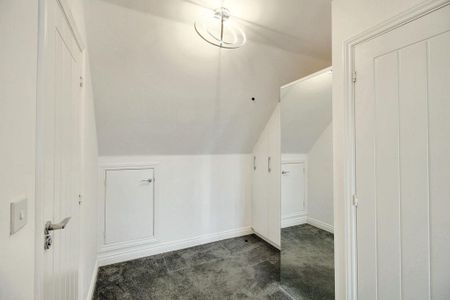 3 bedroom semi-detached house to rent - Photo 2